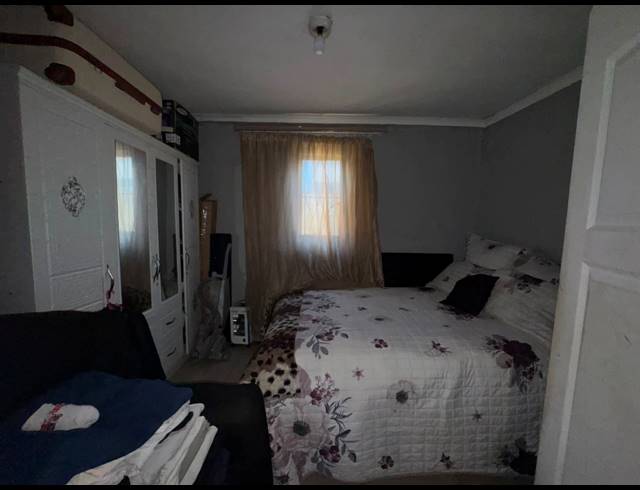 5 BEDROOM HOUSE FOR SALE IN FOREST VILLAGE